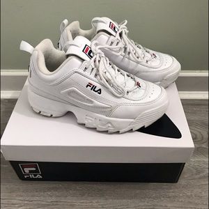 Fila Distributor II